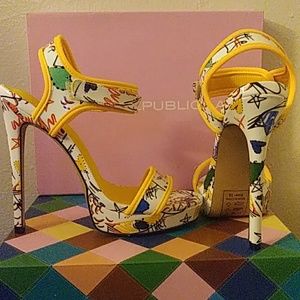 Size 7.5 Republic LA Shoe